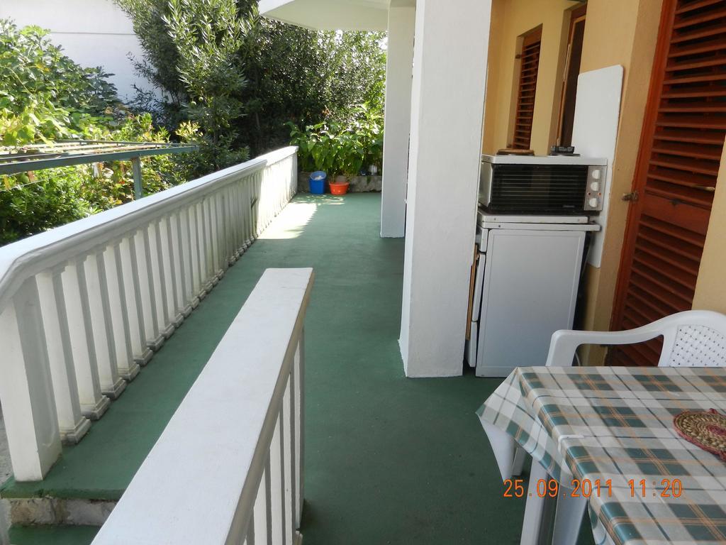 Apartments Sino More Tivat Pokoj fotografie