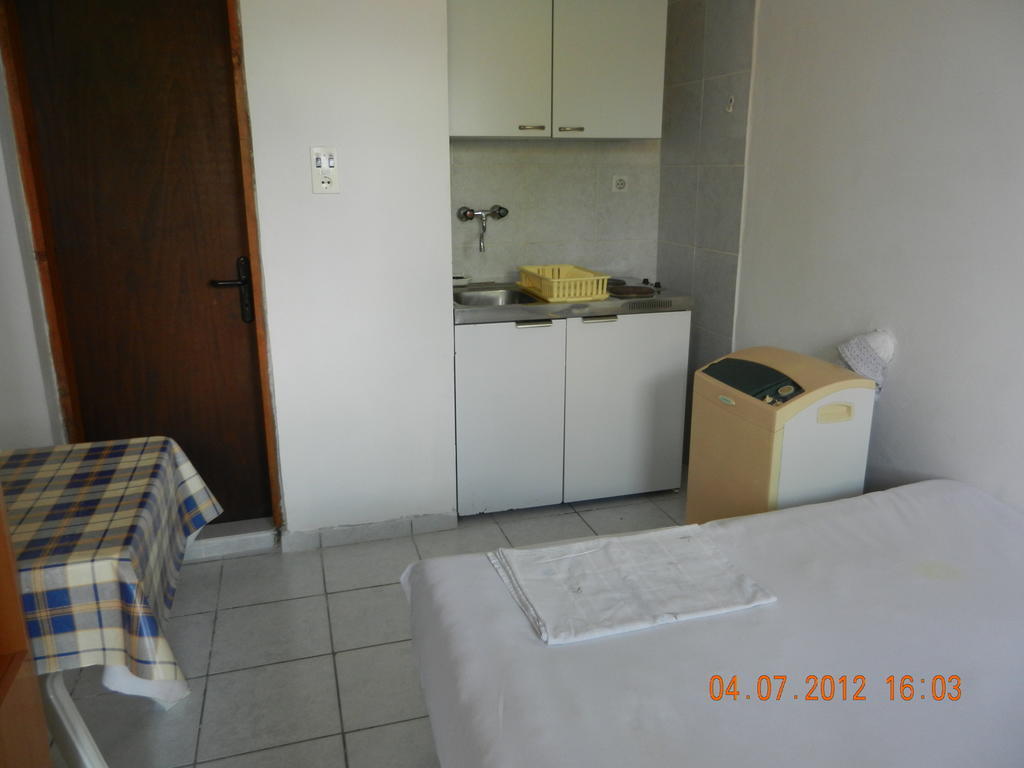 Apartments Sino More Tivat Pokoj fotografie